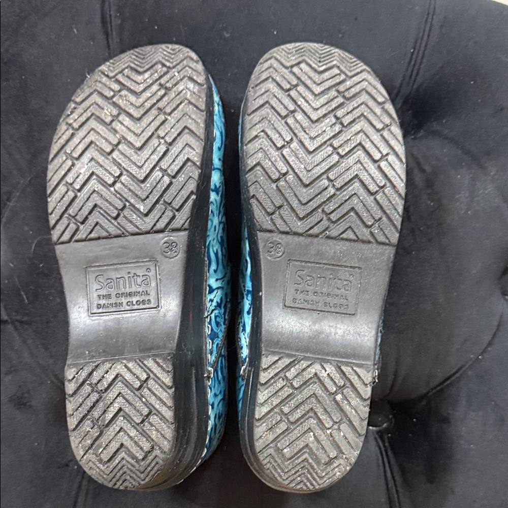 Sanita Turquoise Damask Floral Clogs - Picture 3 of 3